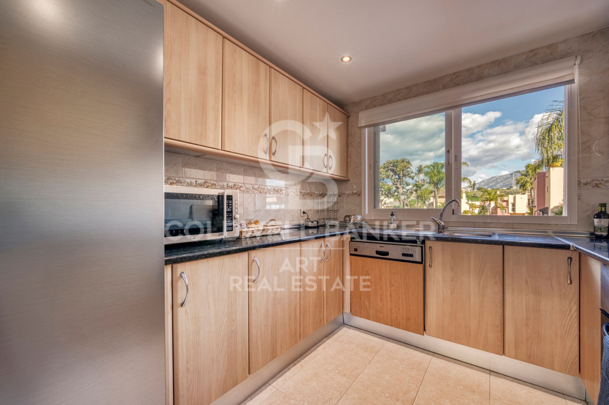 Maison de ville exclusive avec vue sur la mer et la montagne à Marbella