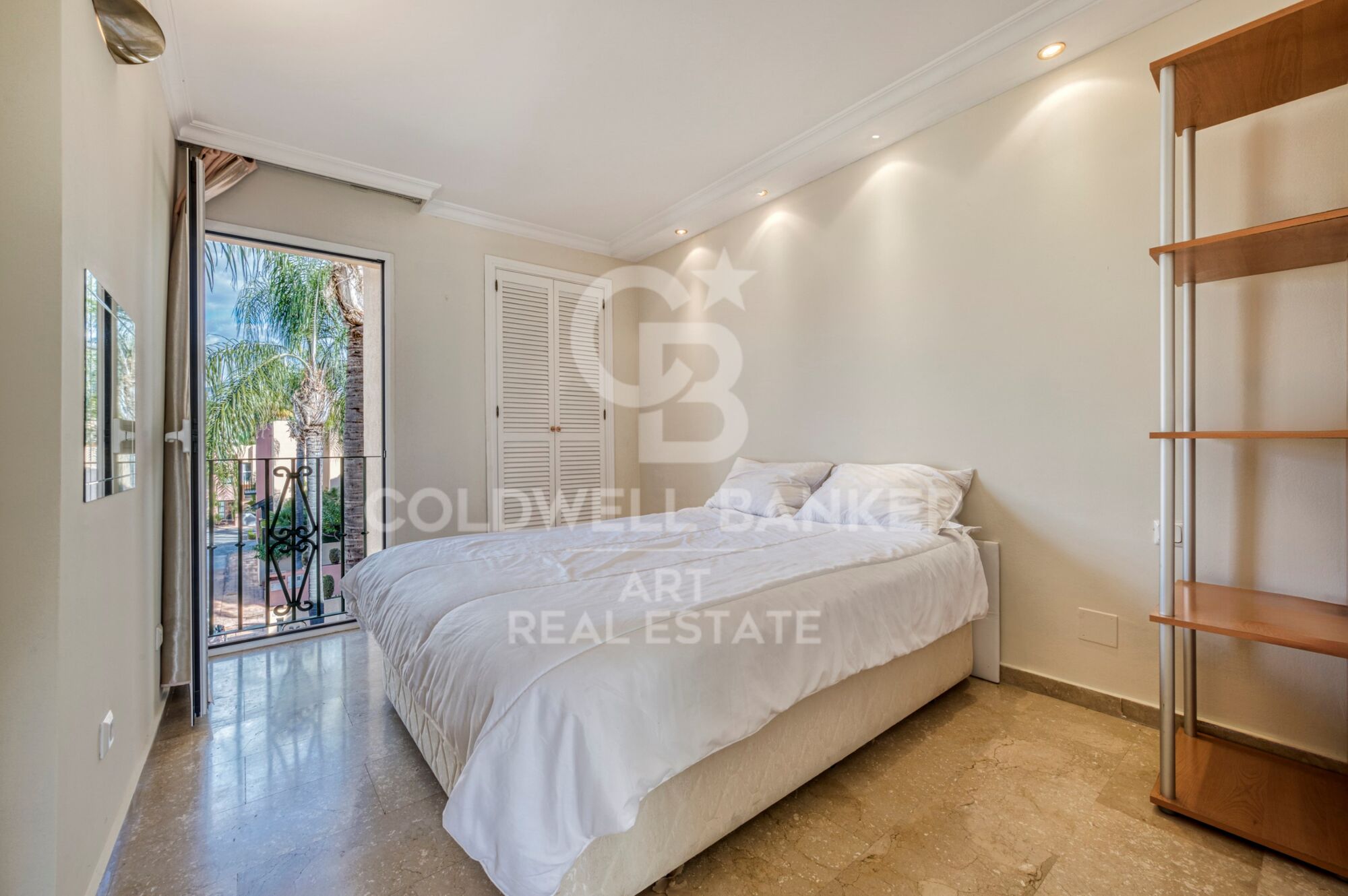Maison de ville exclusive avec vue sur la mer et la montagne à Marbella