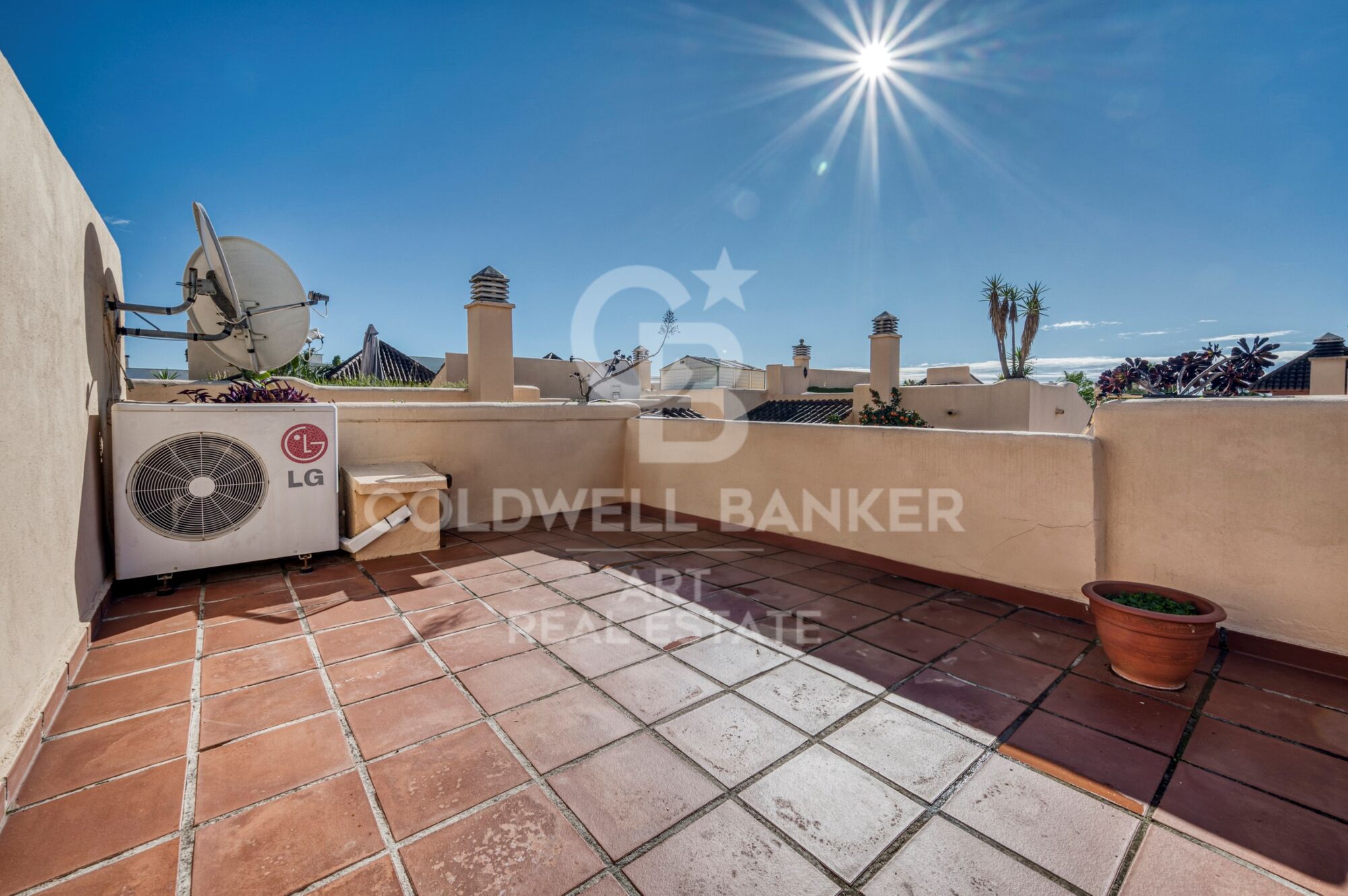 Maison de ville exclusive avec vue sur la mer et la montagne à Marbella
