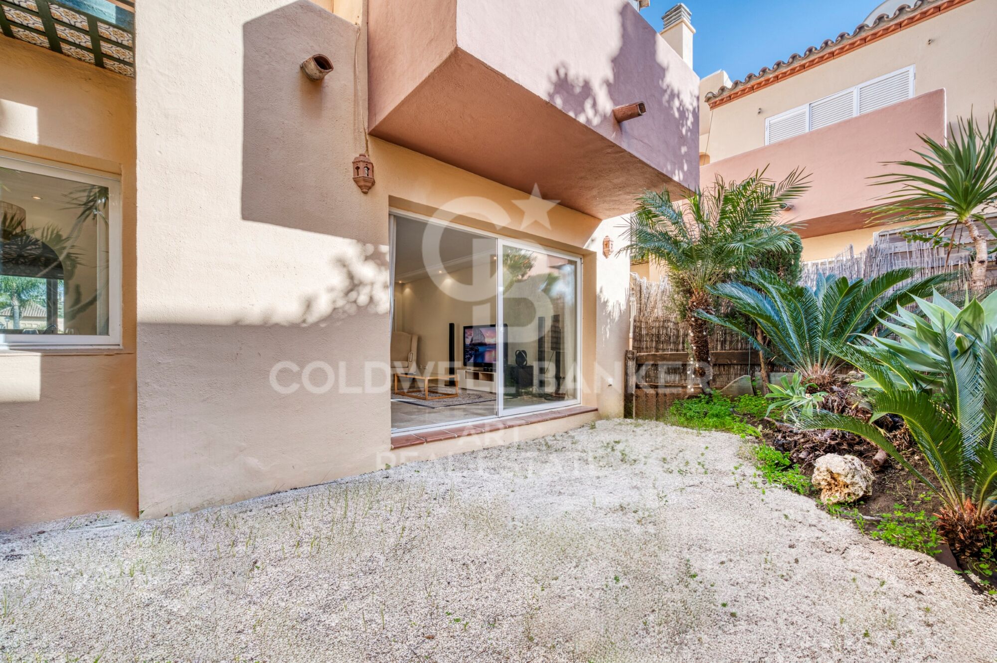 Exclusivo adosado con vistas al mar y la montaña en Marbella