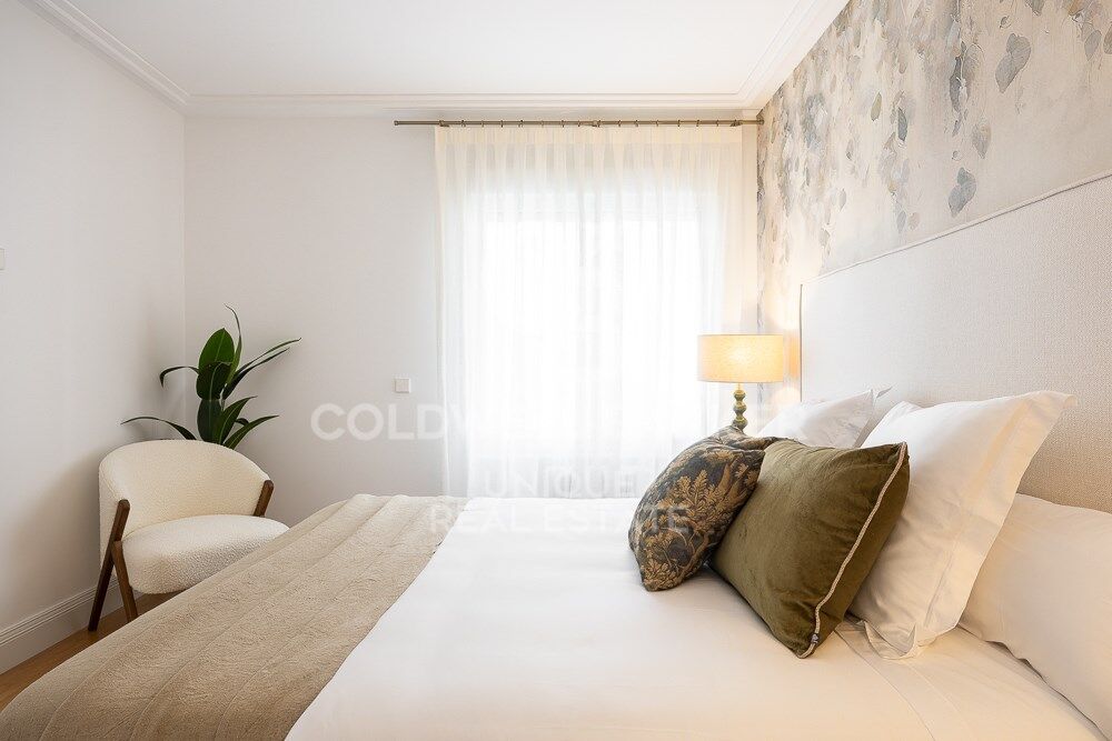 Piso reformado de 3 habitaciones en Recoletos, Madrid