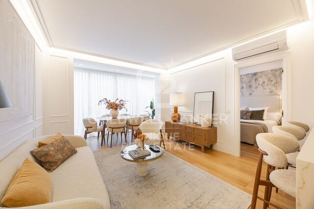 Renovated 3-bedroom flat in Recoletos, Madrid