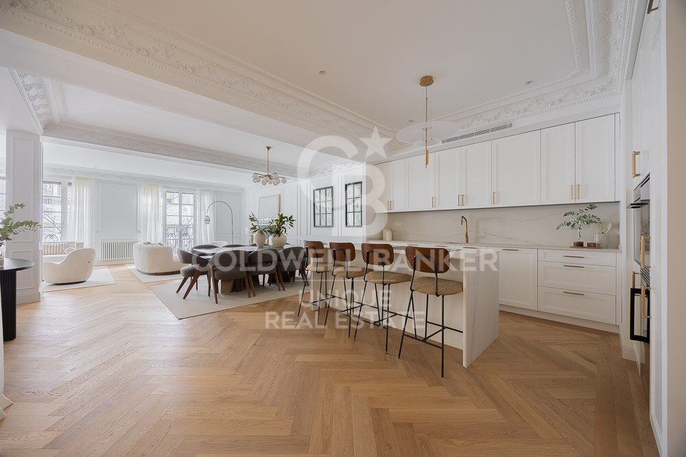 Apartment for sale in Castellana, Madrid