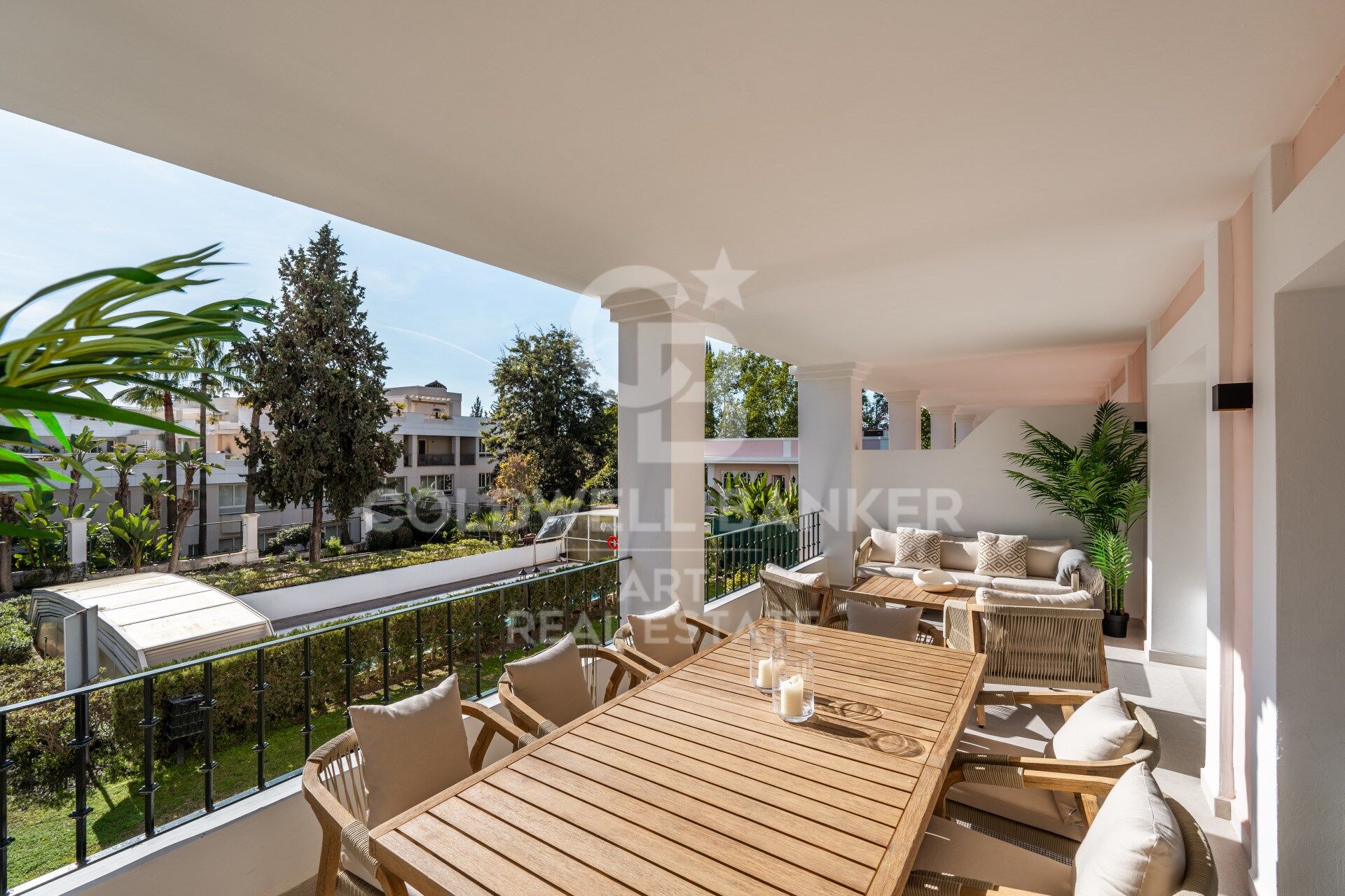 Duplex élégant avec solarium à Aloha Gardens, Marbella