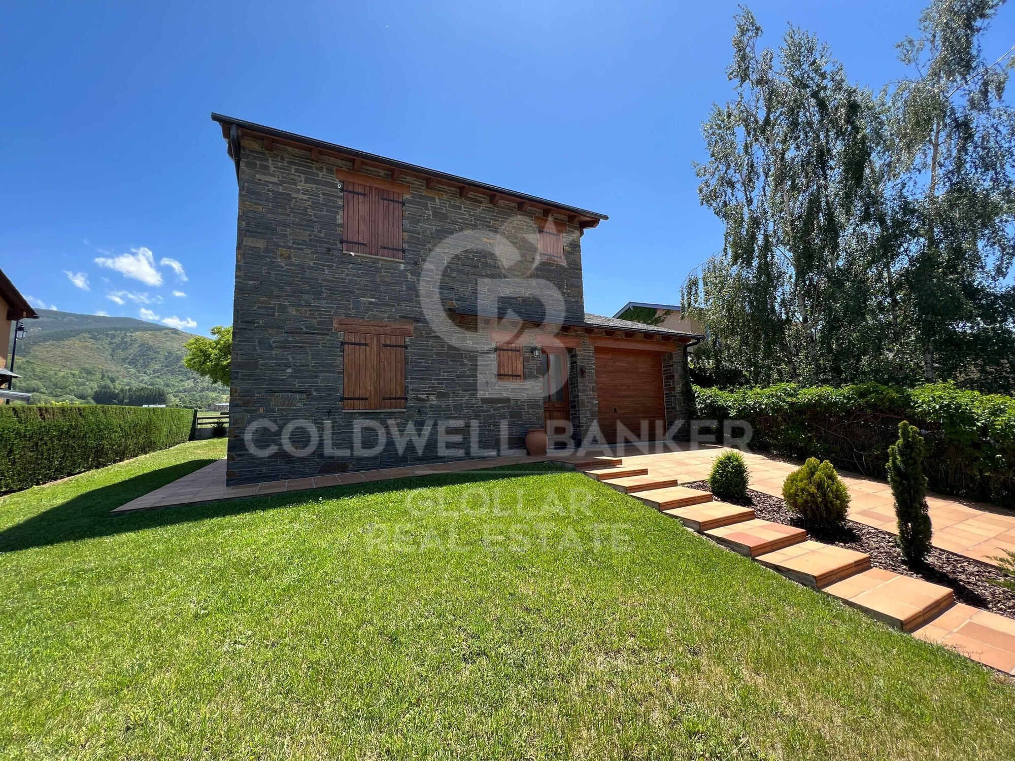 Haus 3 Schlafzimmer Vermietung Err