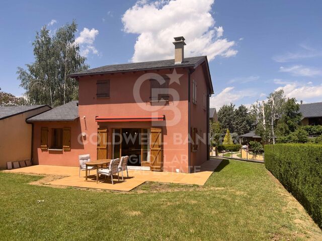 Maison 4 Pièces Location Err