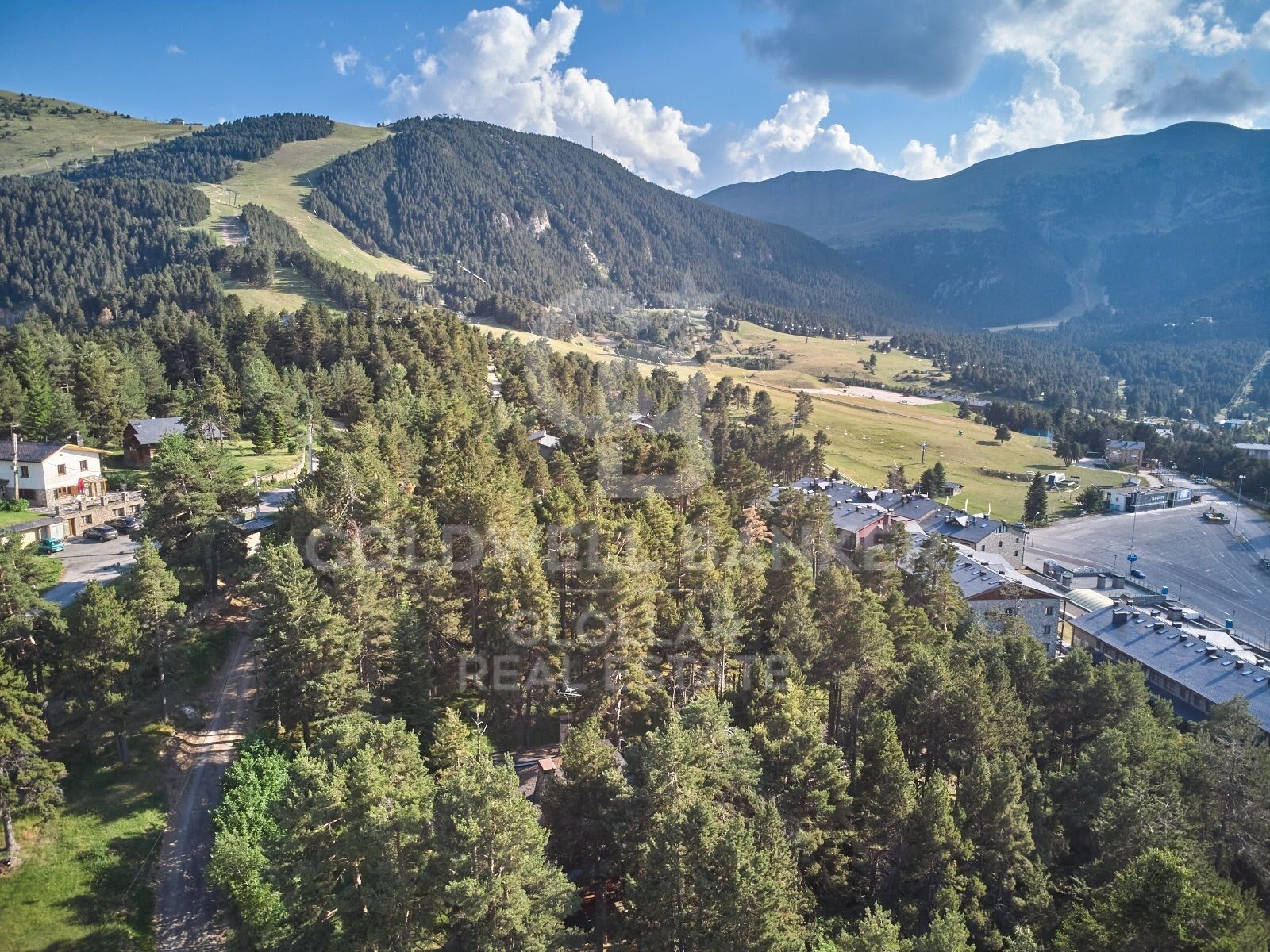 Apartamento a pie de pistas