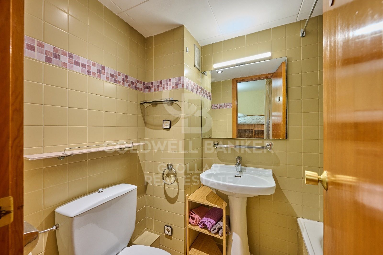 Apartment 1 Bedroom Sale Alp