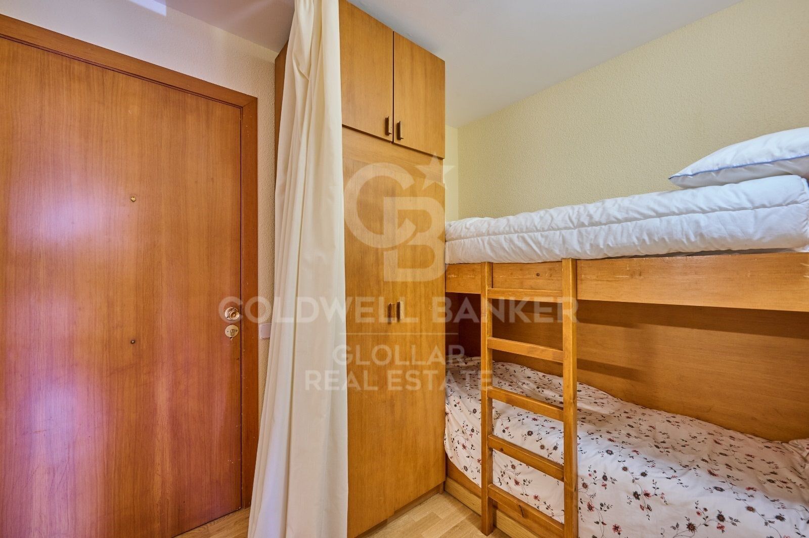Apartment 1 Bedroom Sale Alp