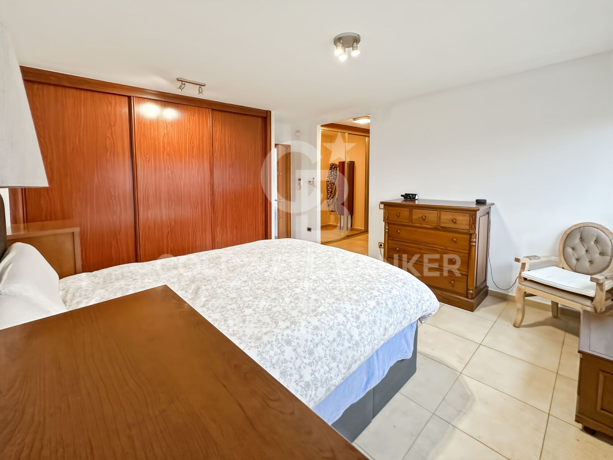 Haus zum Verkauf in Vic, Wohngebiet, Garten und Garage