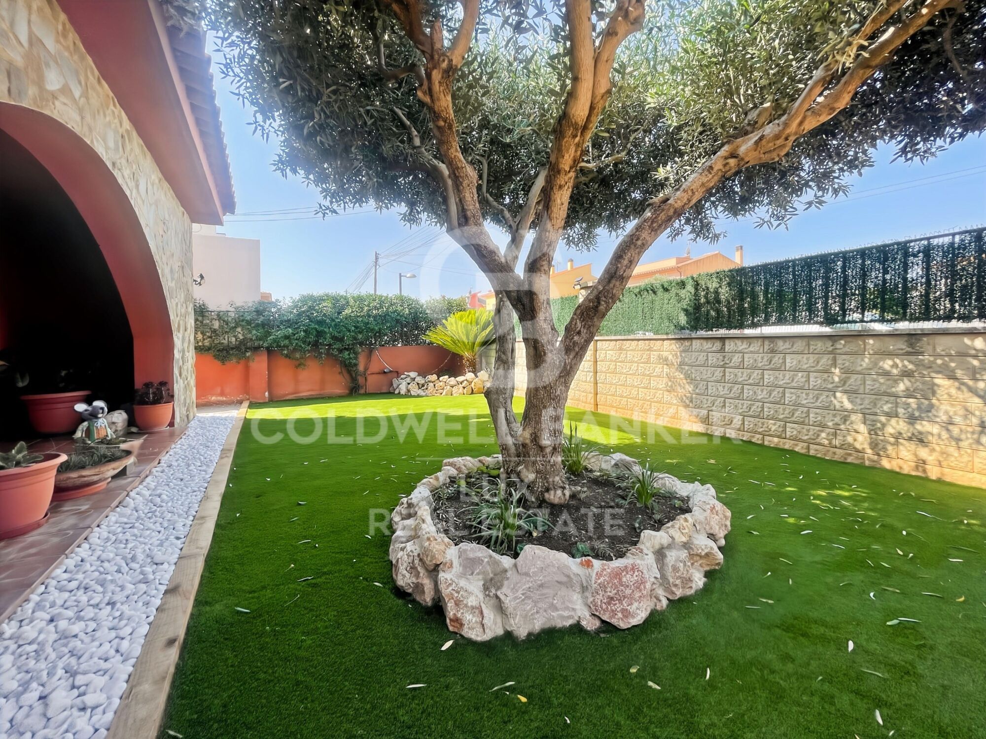 Casa en Llers con piscina y garaje