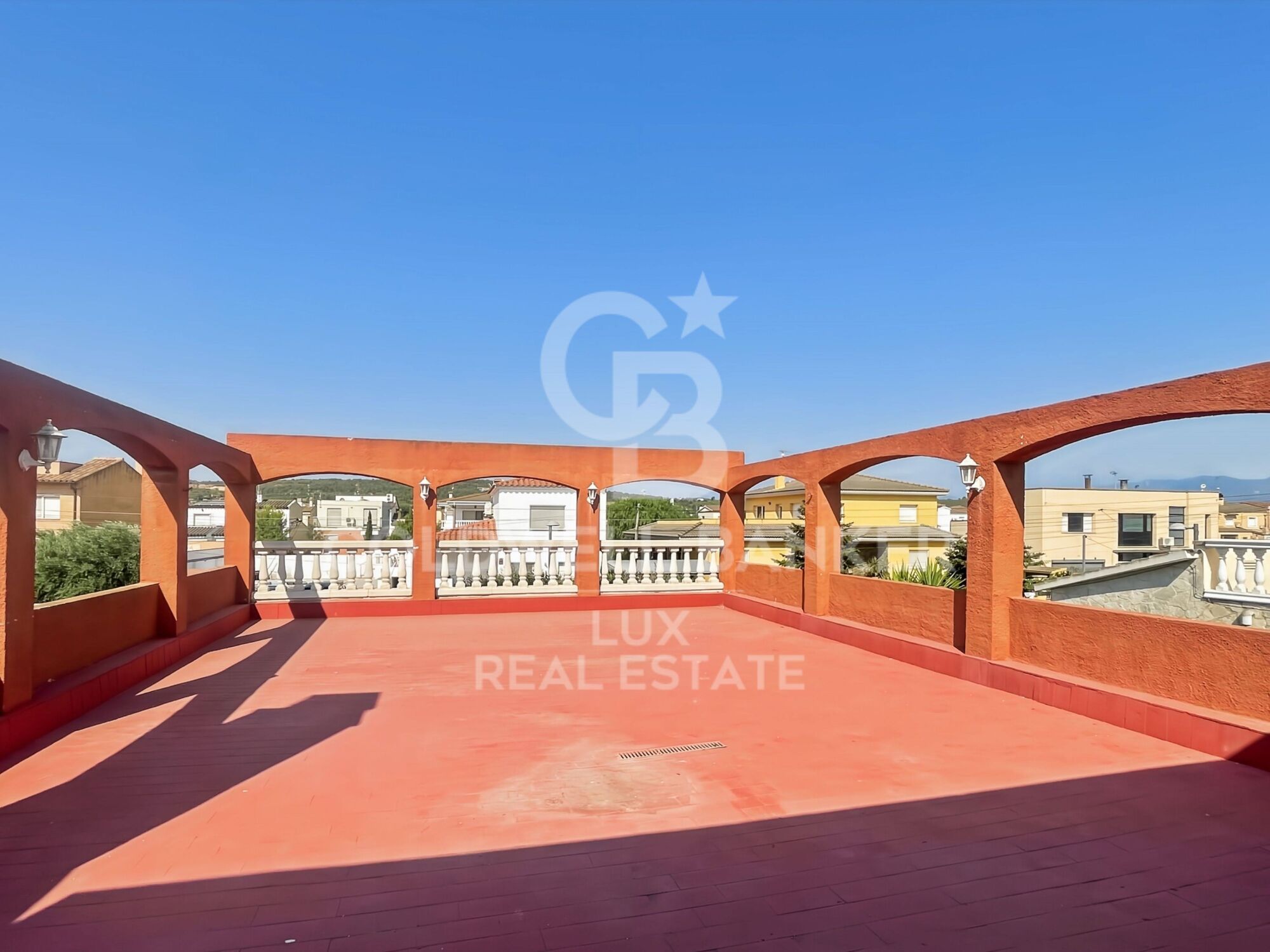Casa en Llers con piscina y garaje