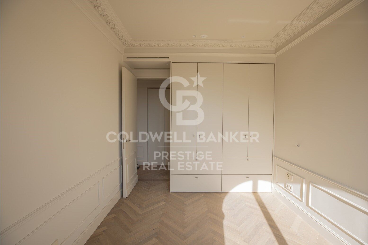 Luxuriöses Maisonette-Penthouse mit privaten Terrassen und unendlichem Blick