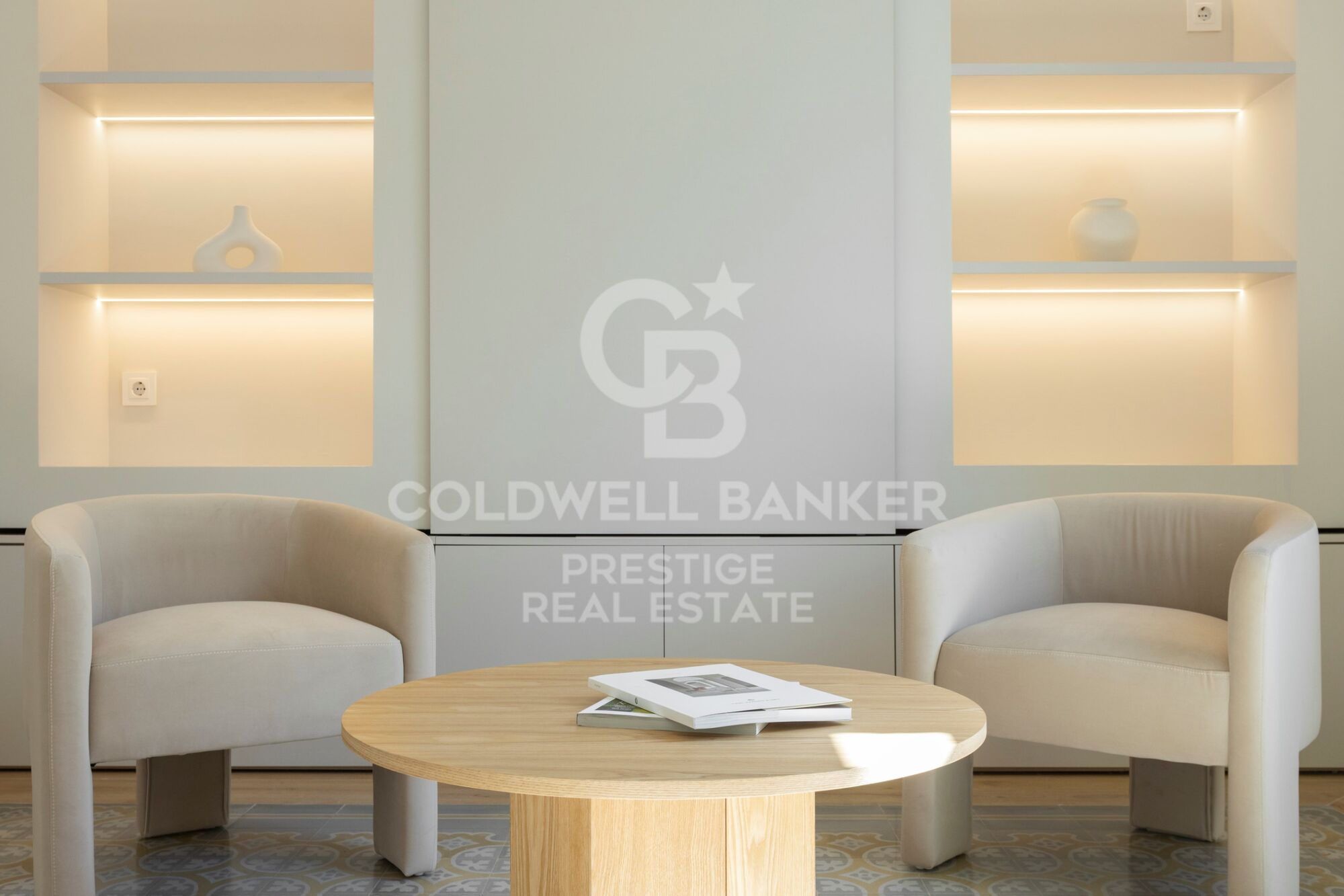 Flat in a modernist building in l'Antiga Esquerra de l'Eixample, Barcelona