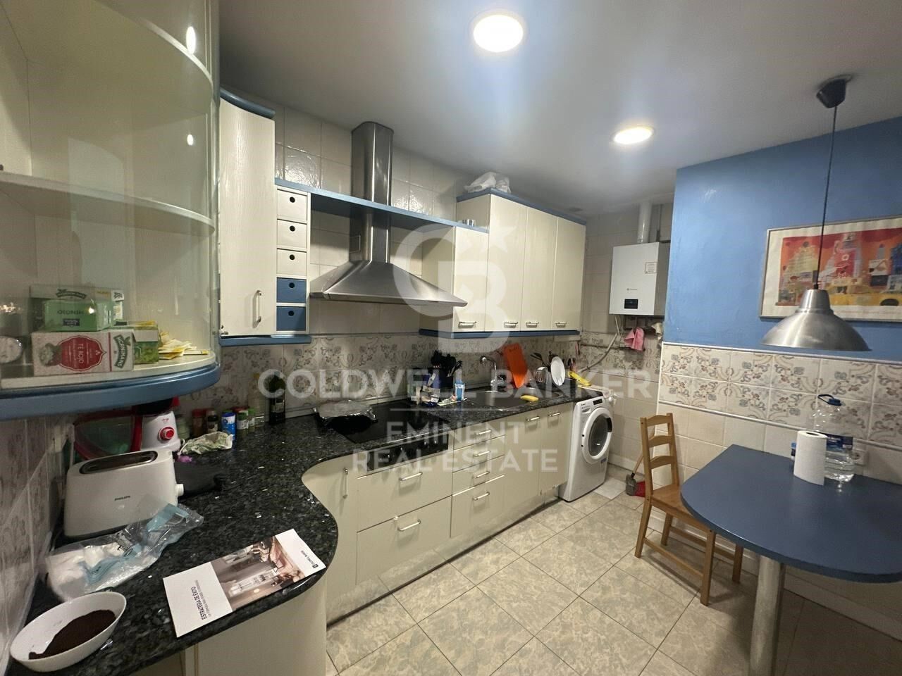 Geräumige renovierungsbedürftige Wohnung zum Verkauf in Ciutat Vella - 154 m² mit großem Potenzial