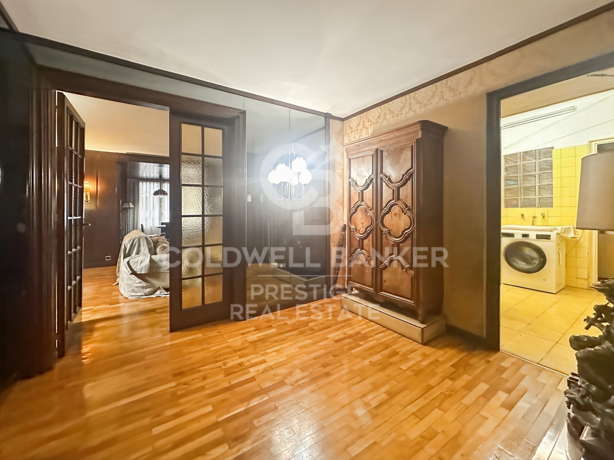 Appartement avec terrasse à rénover rue Santaló