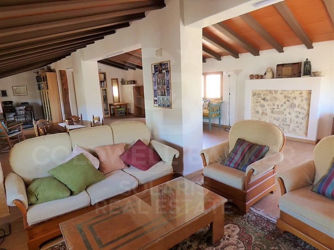 Casa señorial de pueblo en Sella