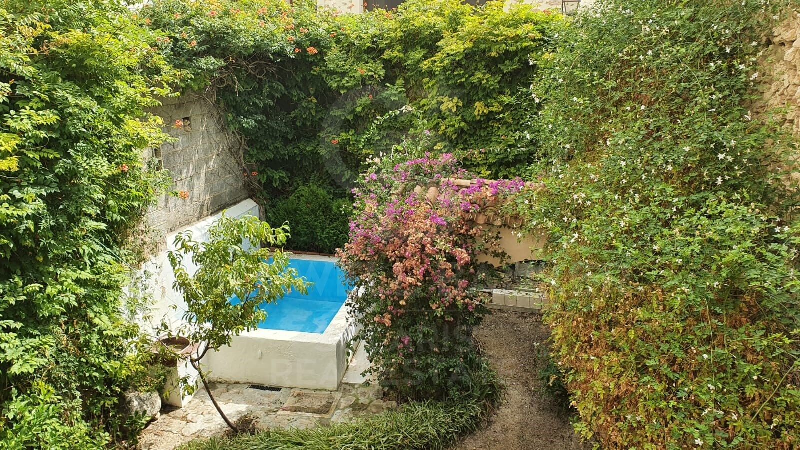 Manor house in Sella