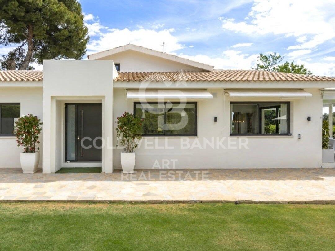 Élégant chalet mitoyen de plain-pied en première ligne de golf - Guadalmina