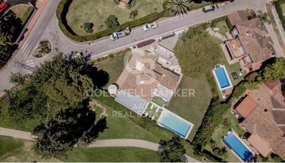 Élégant chalet mitoyen de plain-pied en première ligne de golf - Guadalmina