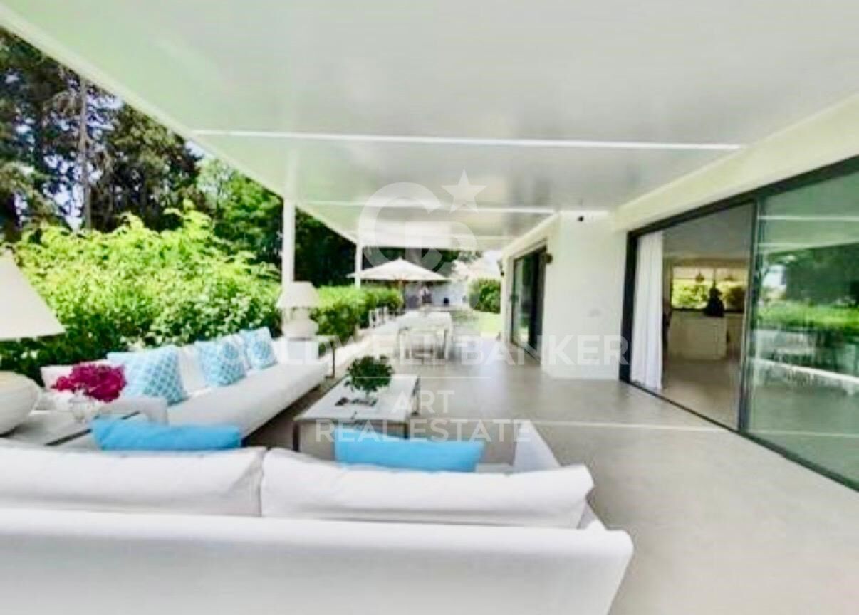 Elegant single-level townhouse on the frontline of the golf course - Guadalmina
