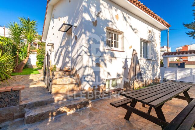 Beautiful house for sale in Sant Just Desvern