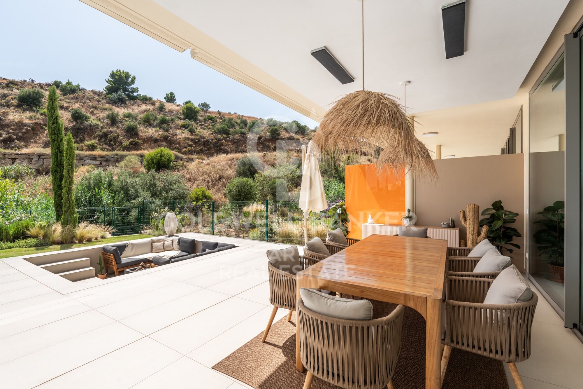 Nouvel appartement de luxe avec vue sur la mer et la montagne à La Reserva del Higuerón