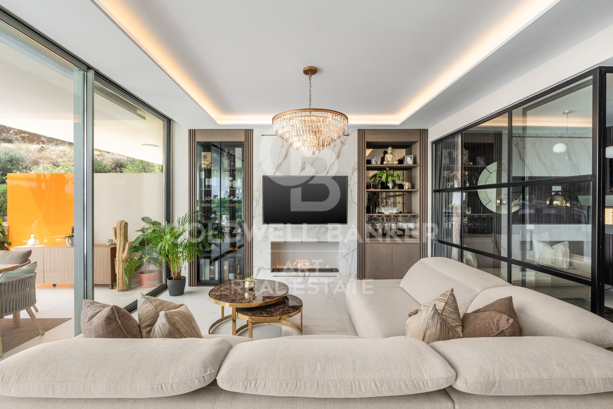 Nuevo apartamento de lujo con vistas al mar y montaña en La Reserva del Higuerón