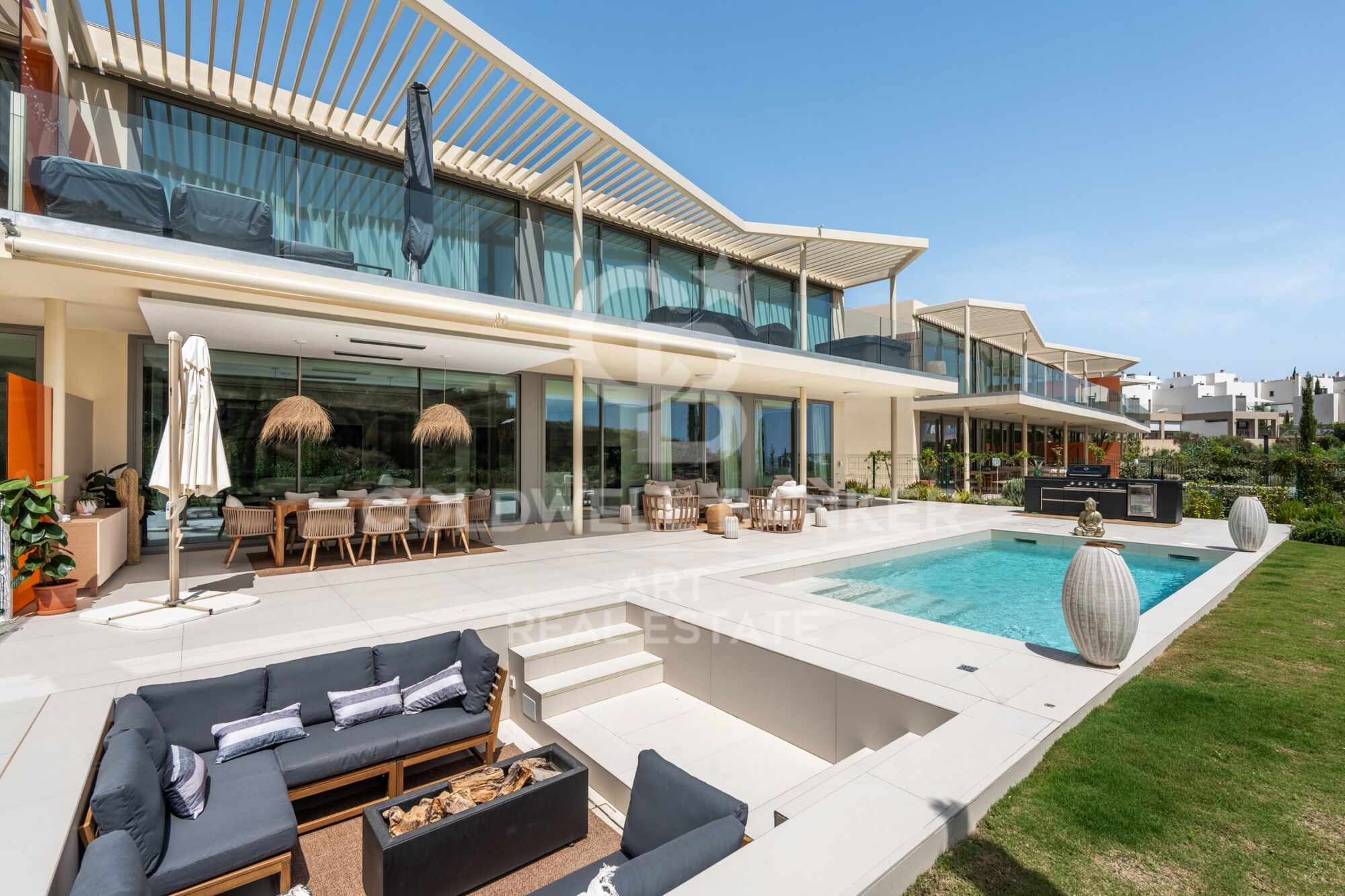 Nuevo apartamento de lujo con vistas al mar y montaña en La Reserva del Higuerón