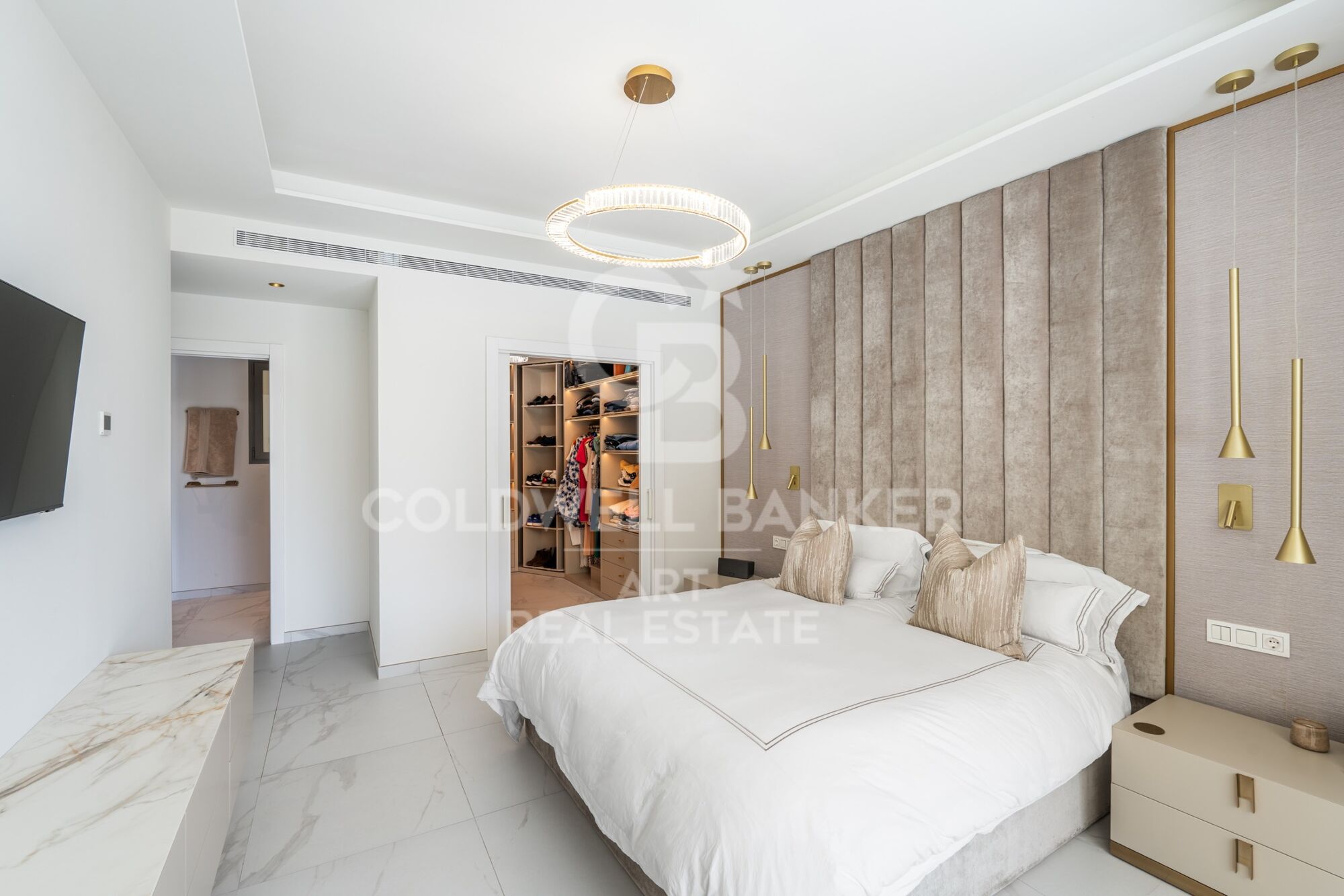 Neue Luxuswohnung mit Meer- und Bergblick in La Reserva del Higuerón