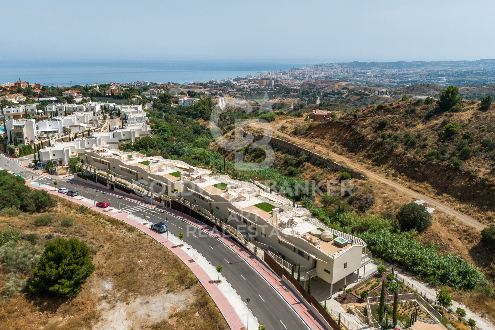 Nouvel appartement de luxe avec vue sur la mer et la montagne à La Reserva del Higuerón