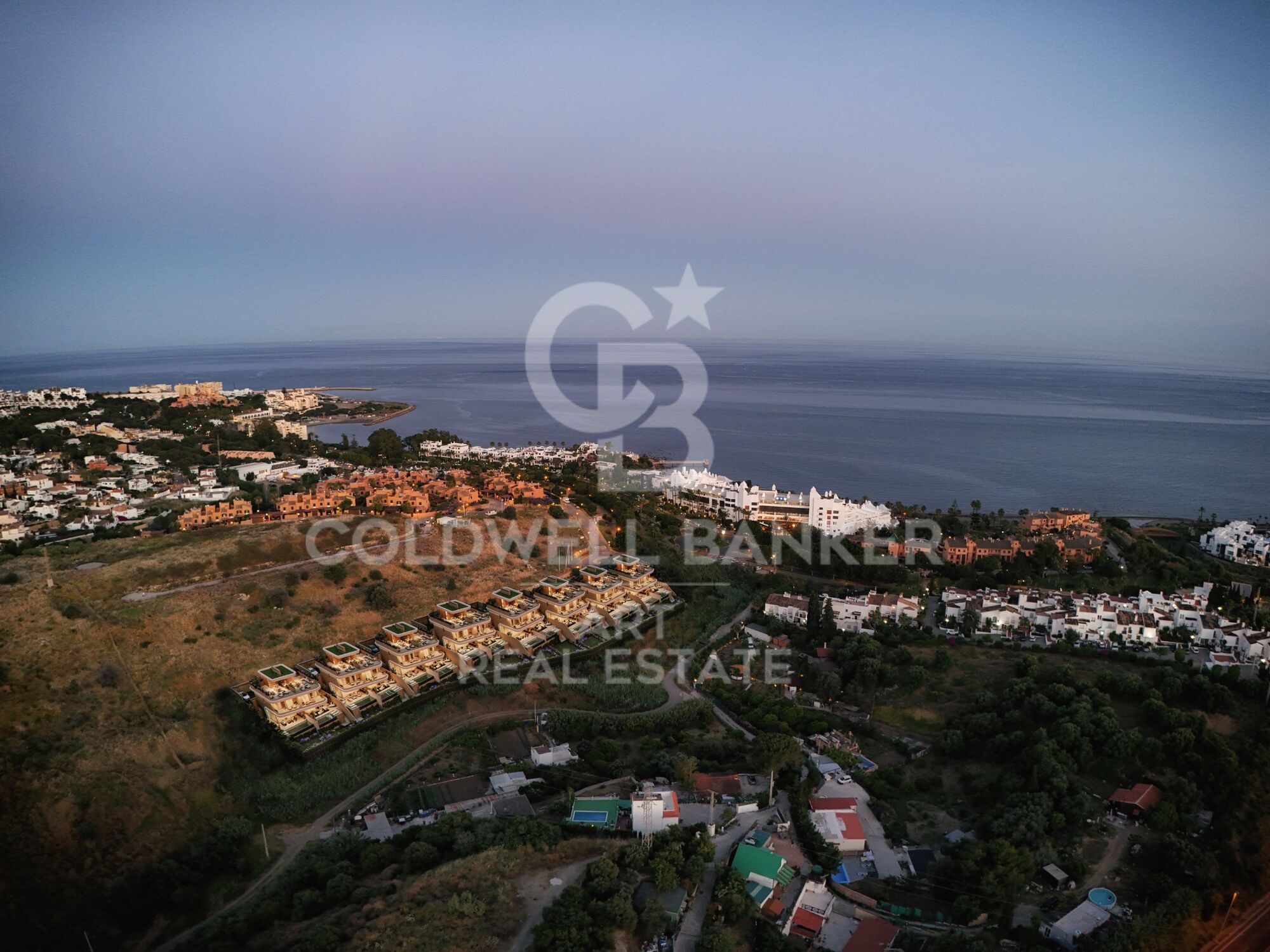 Casas adosadas exclusivas en la prestigiosa zona de Seghers, Estepona