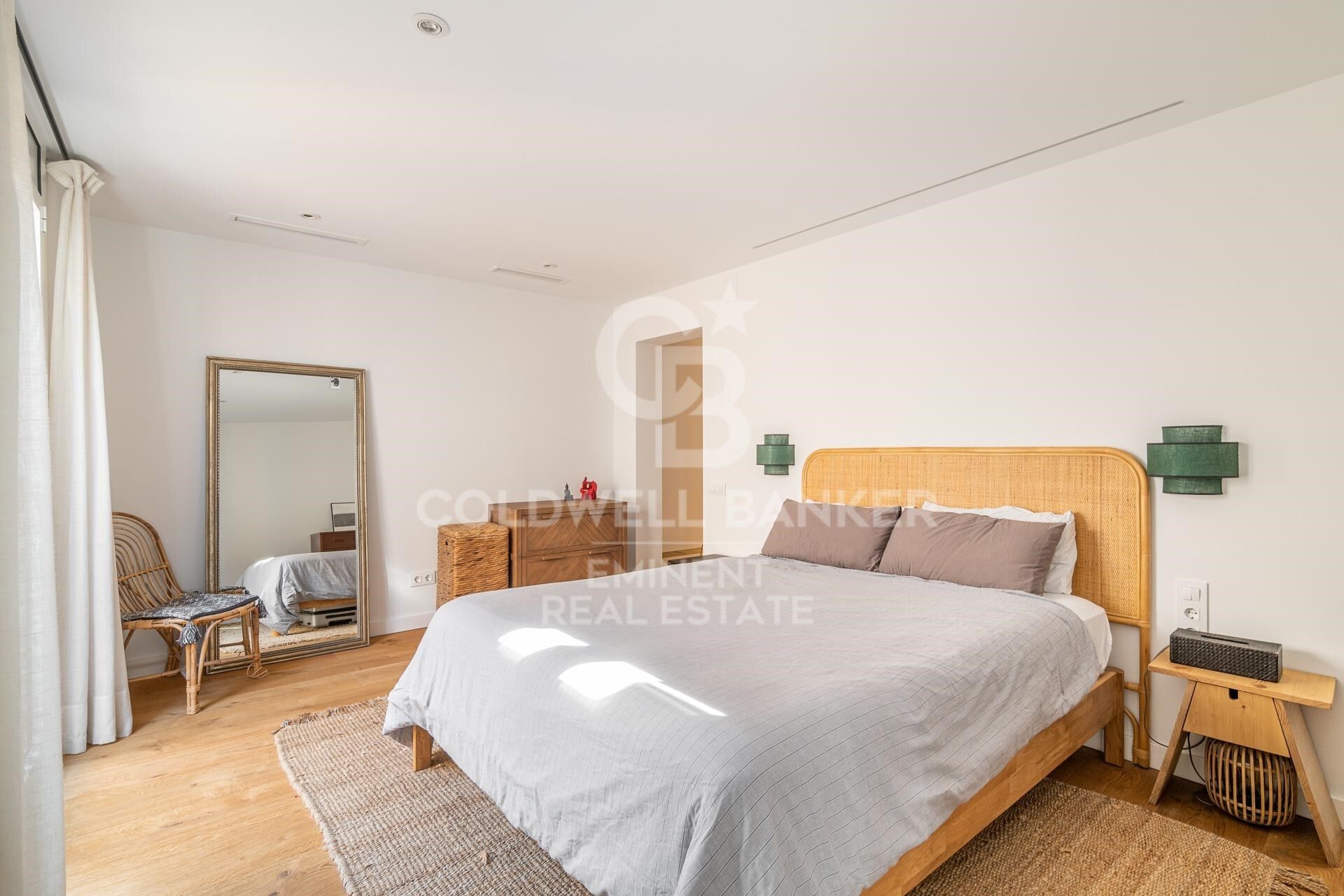 Exclusive penthouse with private terrace in El Born