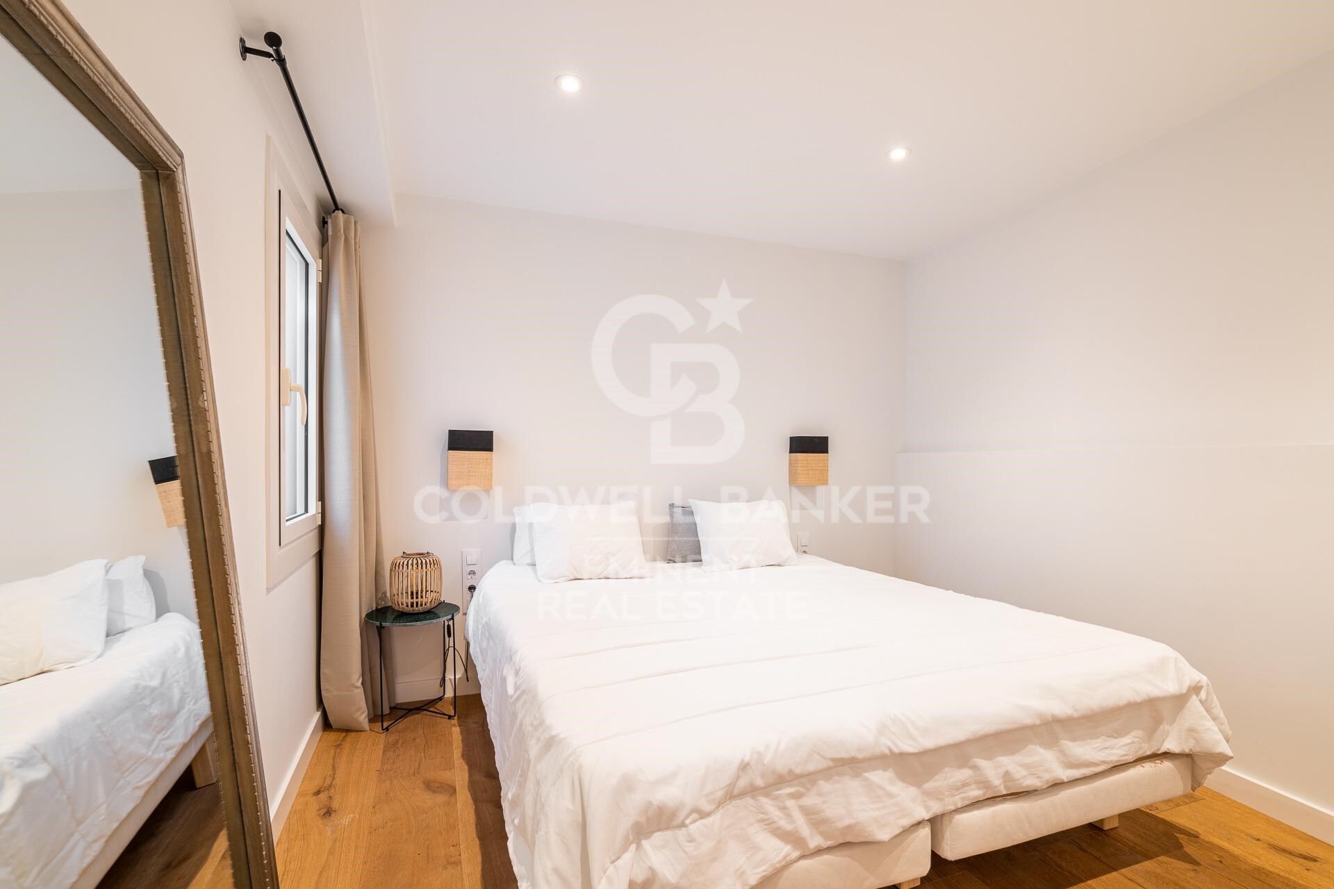 Exclusive penthouse with private terrace in El Born
