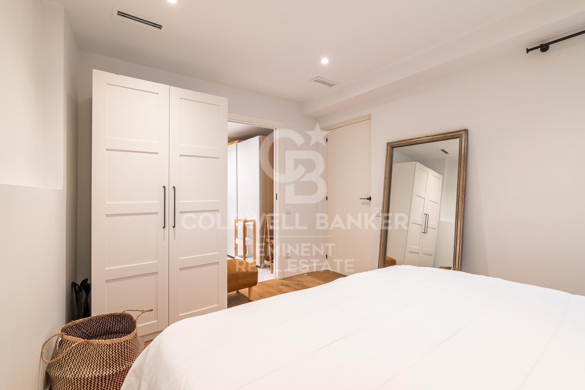 Exclusive penthouse with private terrace in El Born