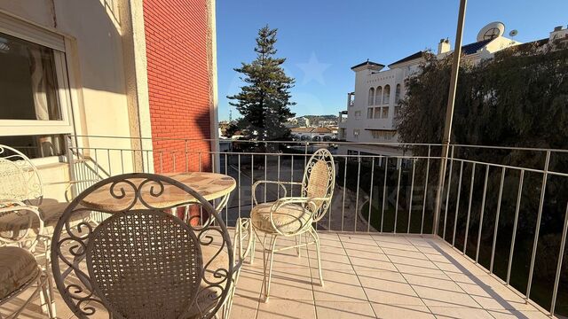 Gemütliche Wohnung mit Terrasse wird das ganze Jahr über vermietet.