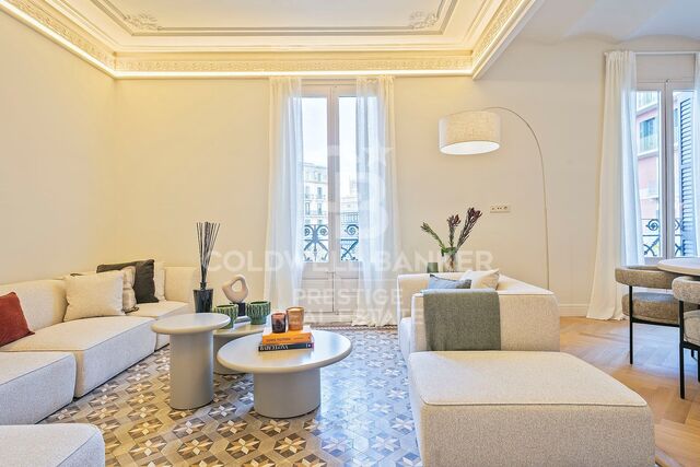 Luxury corner apartment in Dreta de l'Eixample, Barcelona