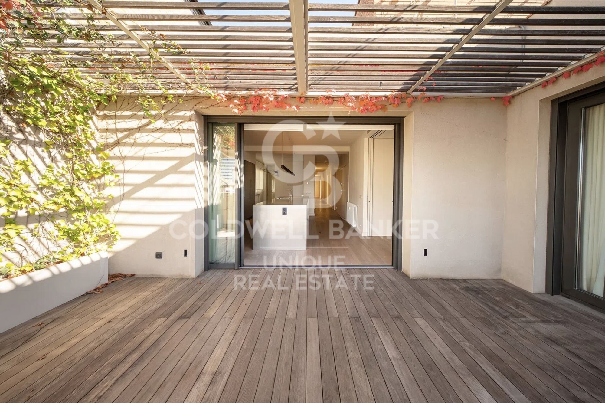 Renovated penthouse with 4 bedrooms, terrace and garage in Lista, Madrid