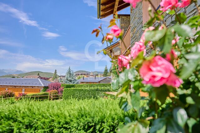 Encantadora casa con jardín en All