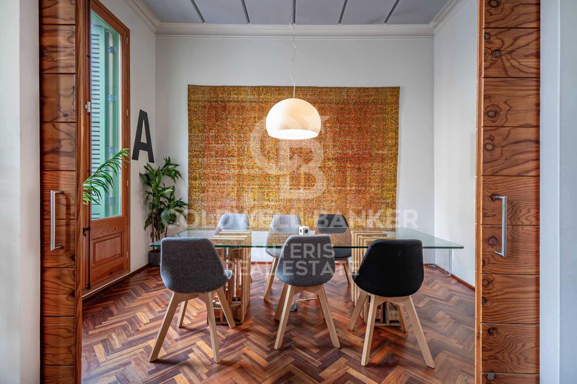 Apartment for sale in the heart of the Antiga Esquerra de l'Eixample