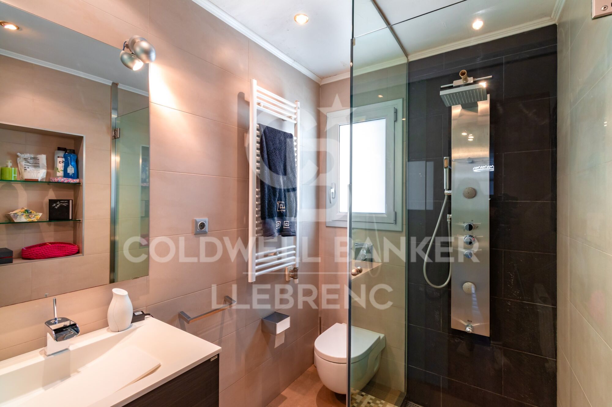 Maison magnifique à vendre à Peu de Funicular