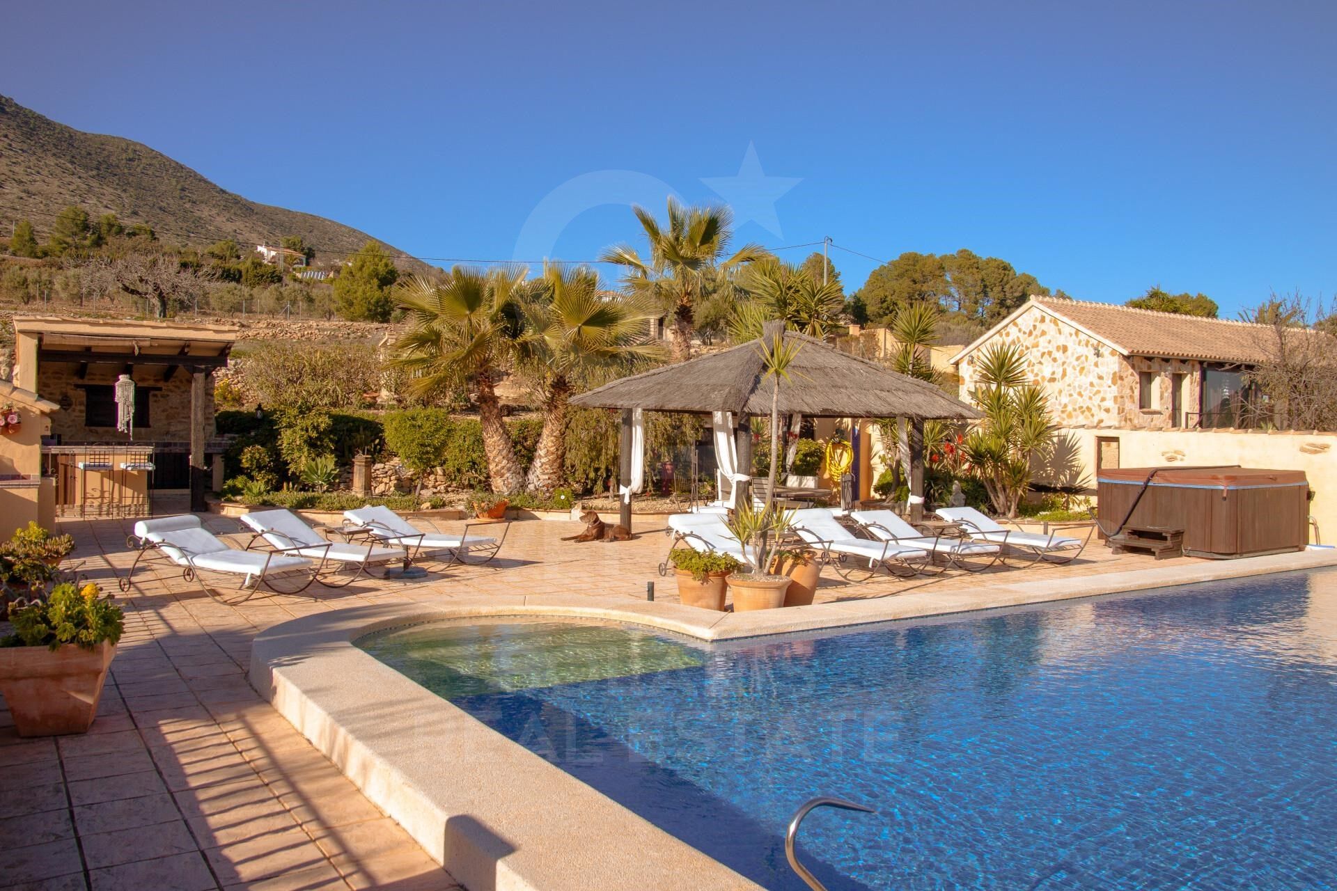 Exclusive historic finca with Mediterranean soul, sea views and tourist potential in Benissa