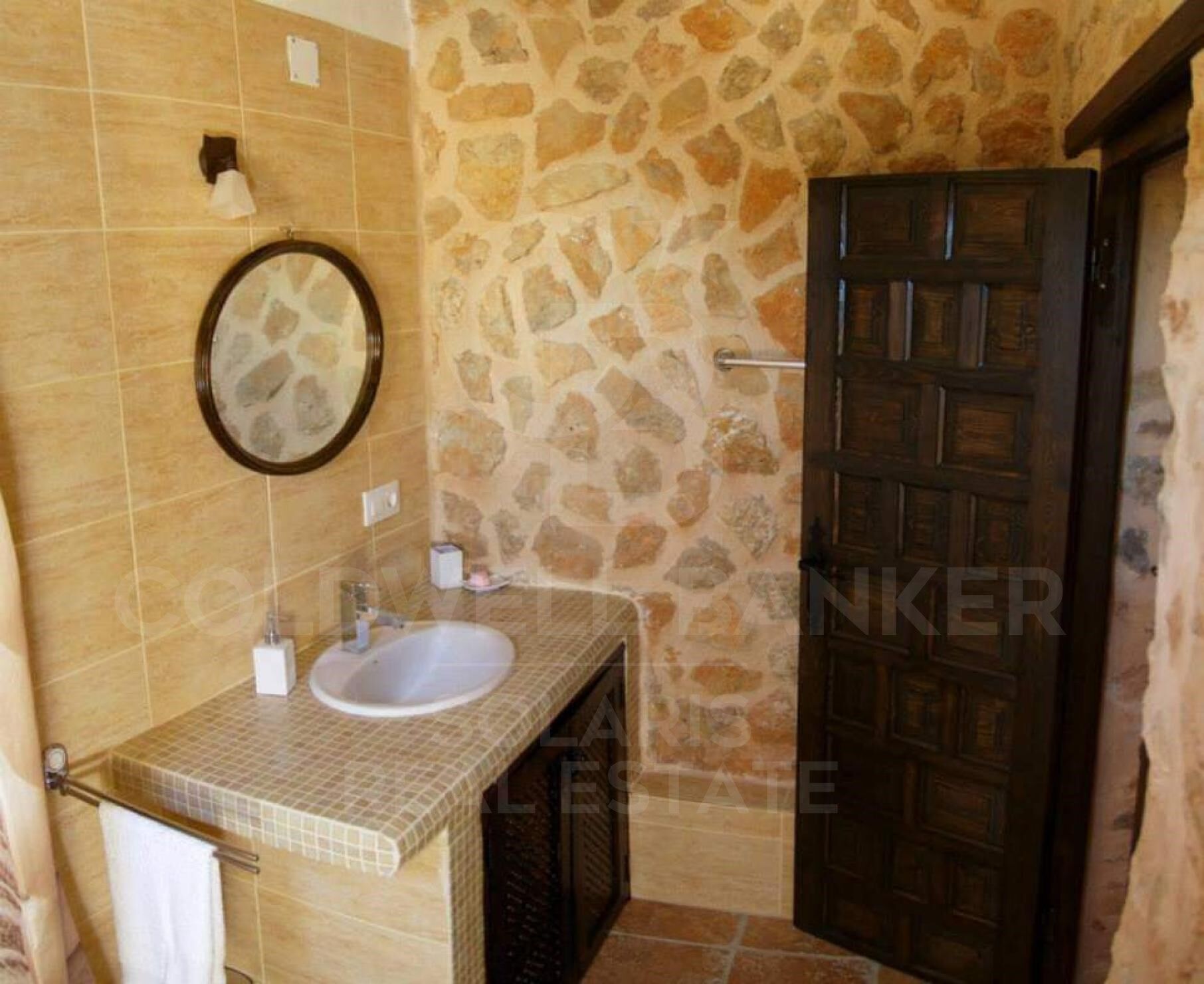 Exclusive historic finca with Mediterranean soul, sea views and tourist potential in Benissa