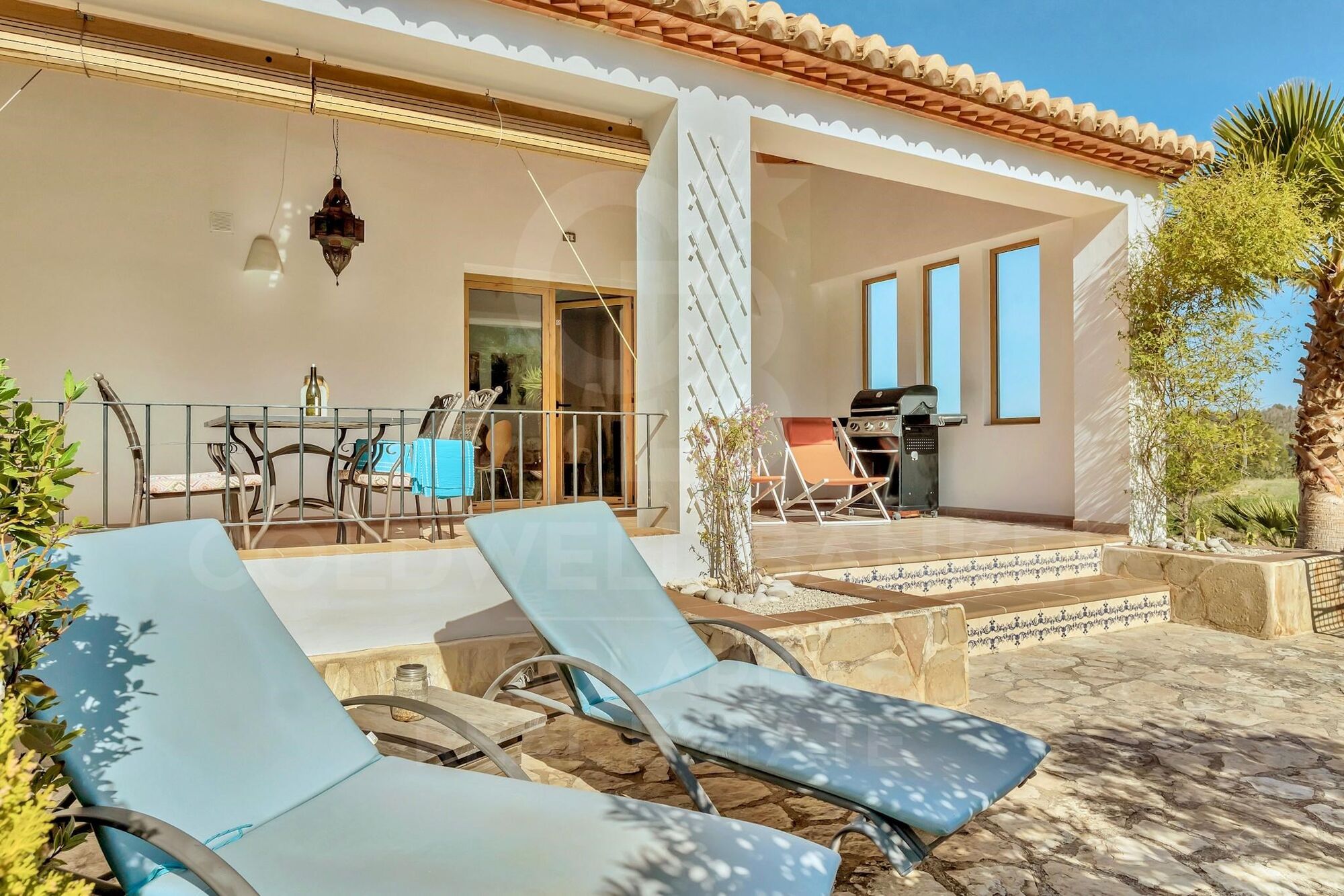 10-Bed Turnkey Rental & Family Estate with Pool, Views and 17,000 m² of Land