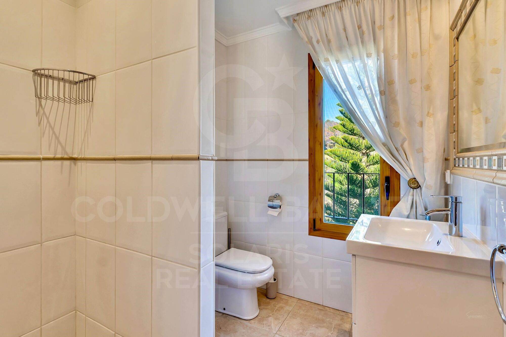 10-Bed Turnkey Rental & Family Estate with Pool, Views and 17,000 m² of Land