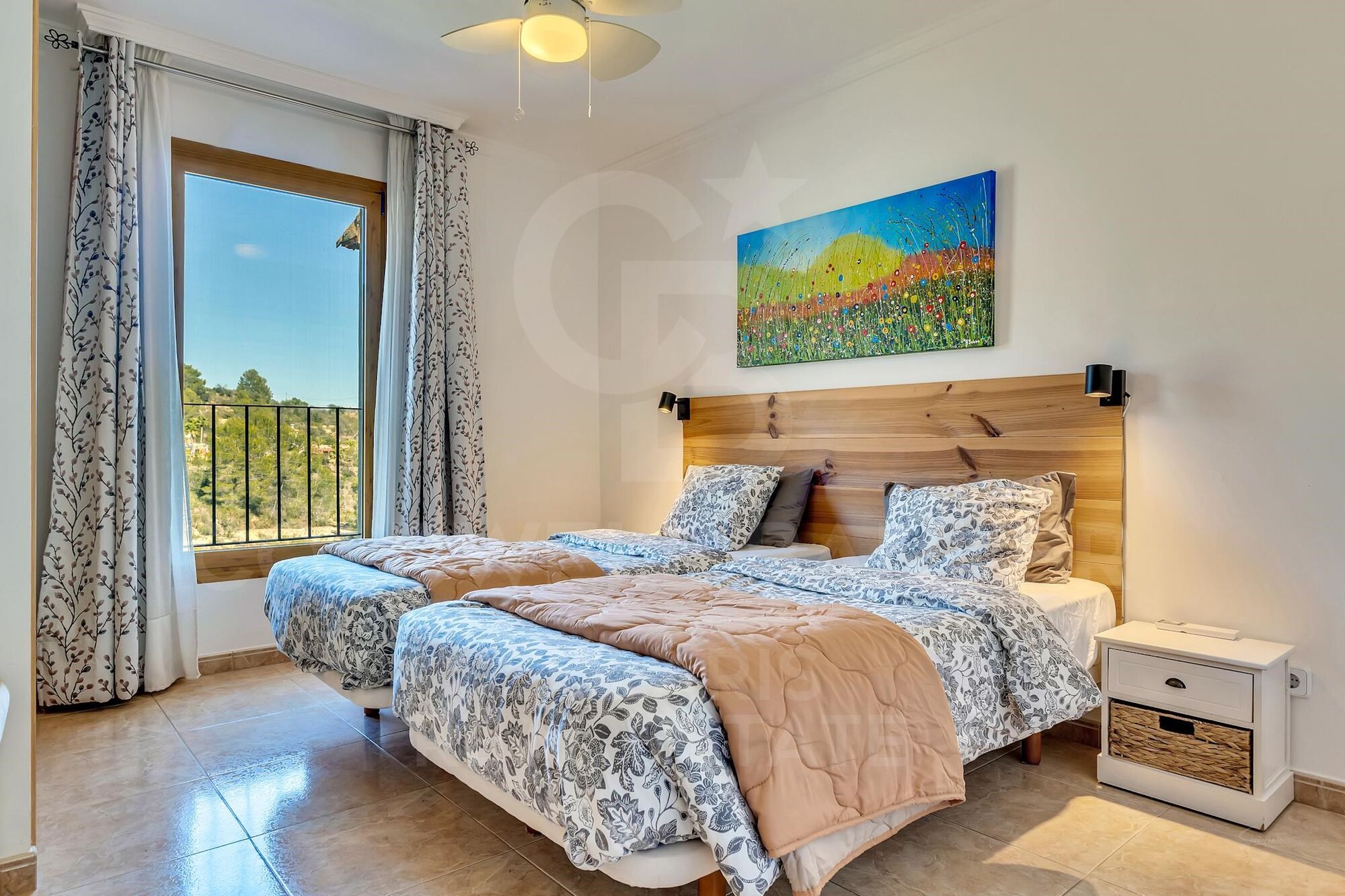 10-Bed Turnkey Rental & Family Estate with Pool, Views and 17,000 m² of Land