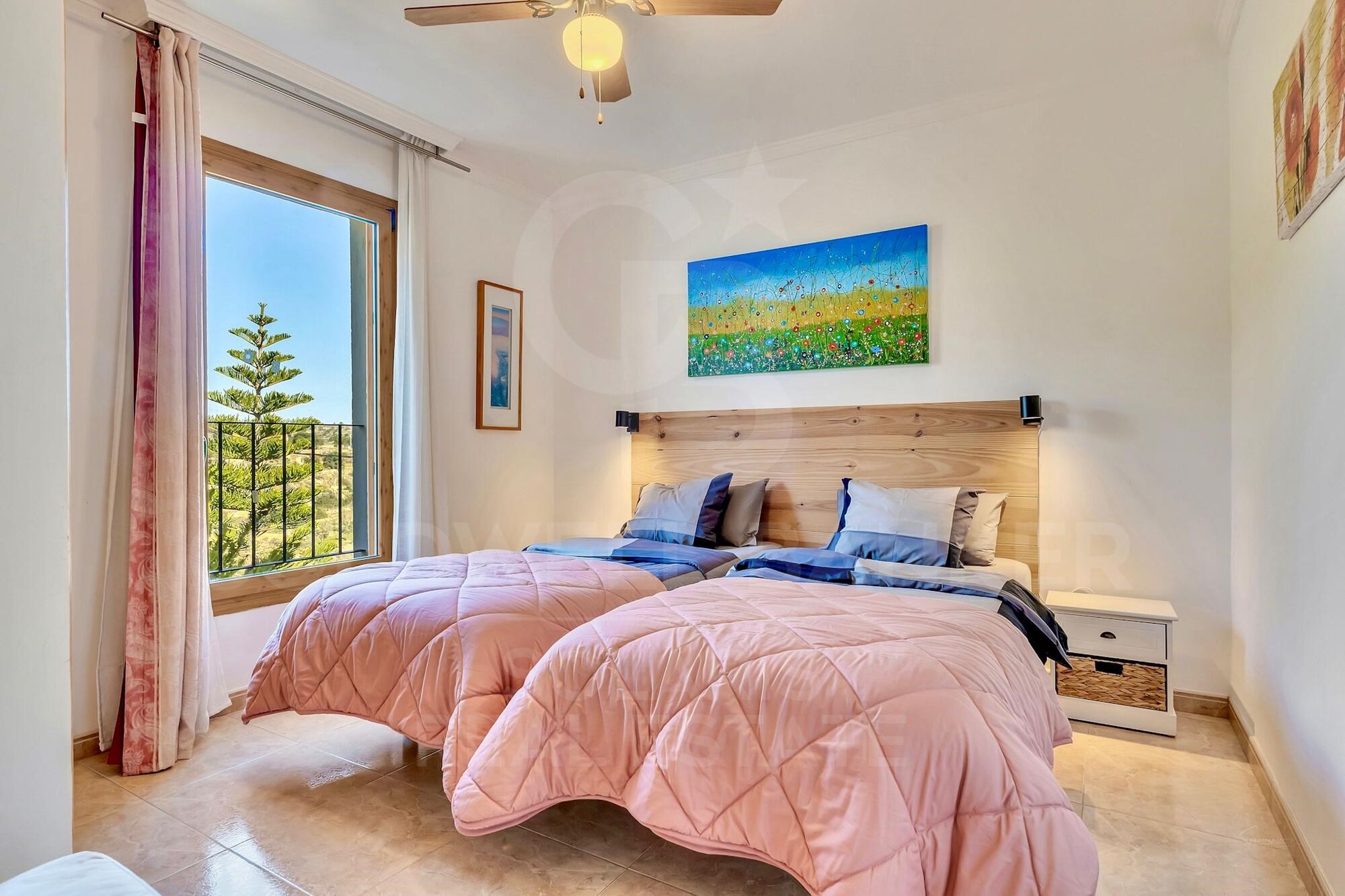 10-Bed Turnkey Rental & Family Estate with Pool, Views and 17,000 m² of Land