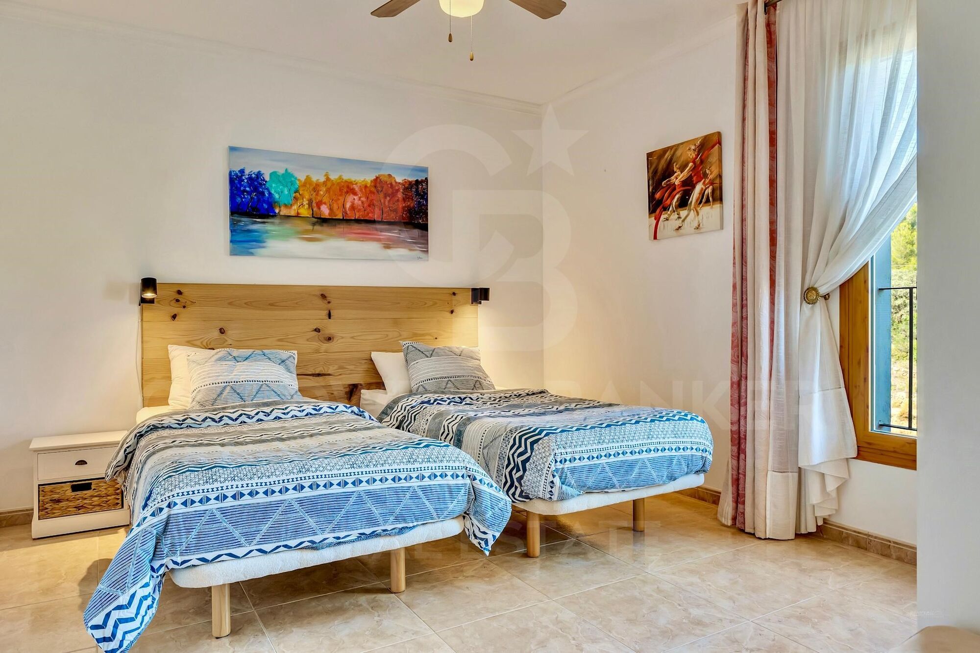 10-Bed Turnkey Rental & Family Estate with Pool, Views and 17,000 m² of Land