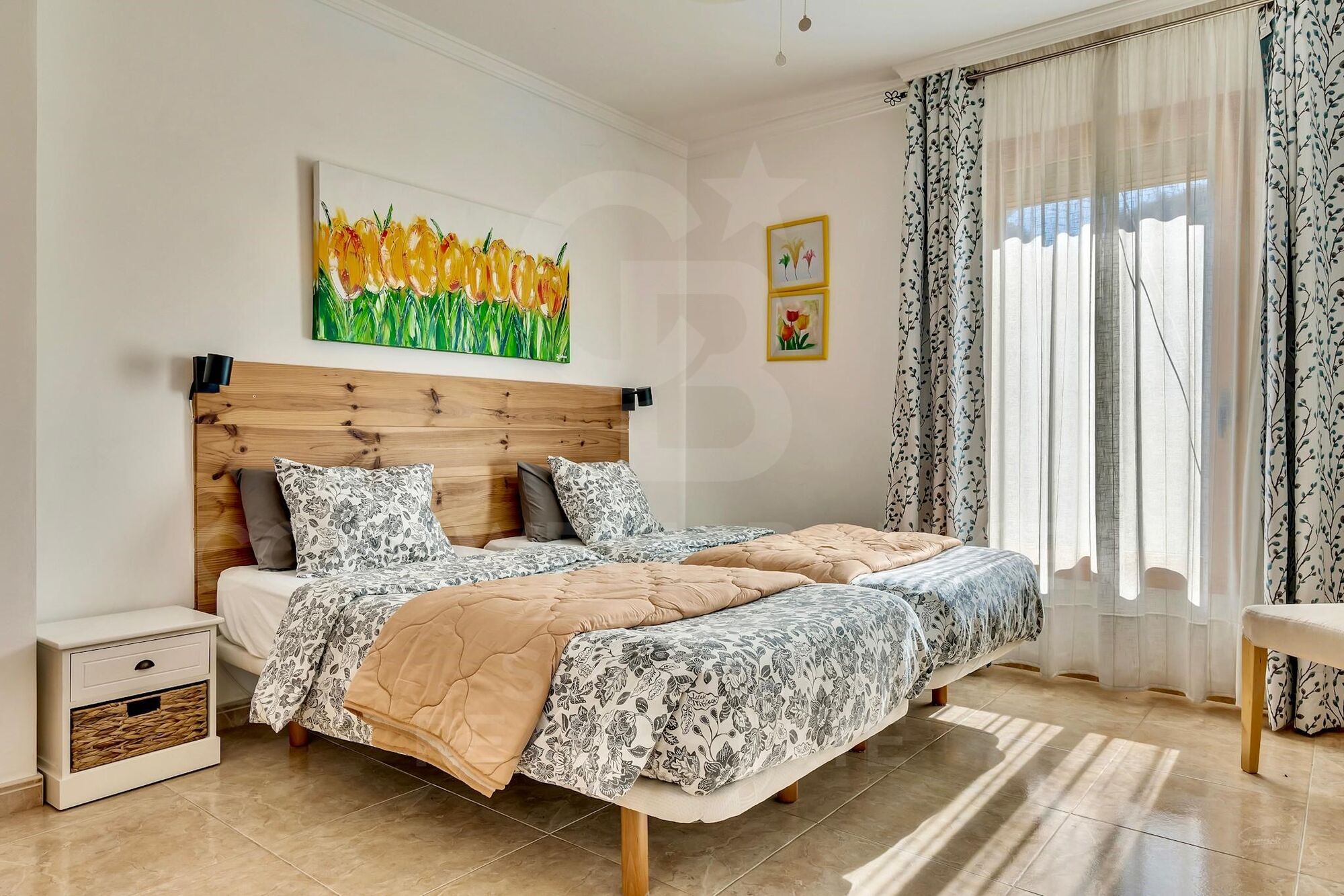 10-Bed Turnkey Rental & Family Estate with Pool, Views and 17,000 m² of Land