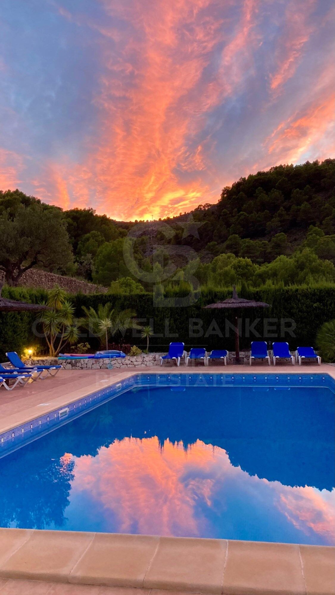 10-Bed Turnkey Rental & Family Estate with Pool, Views and 17,000 m² of Land